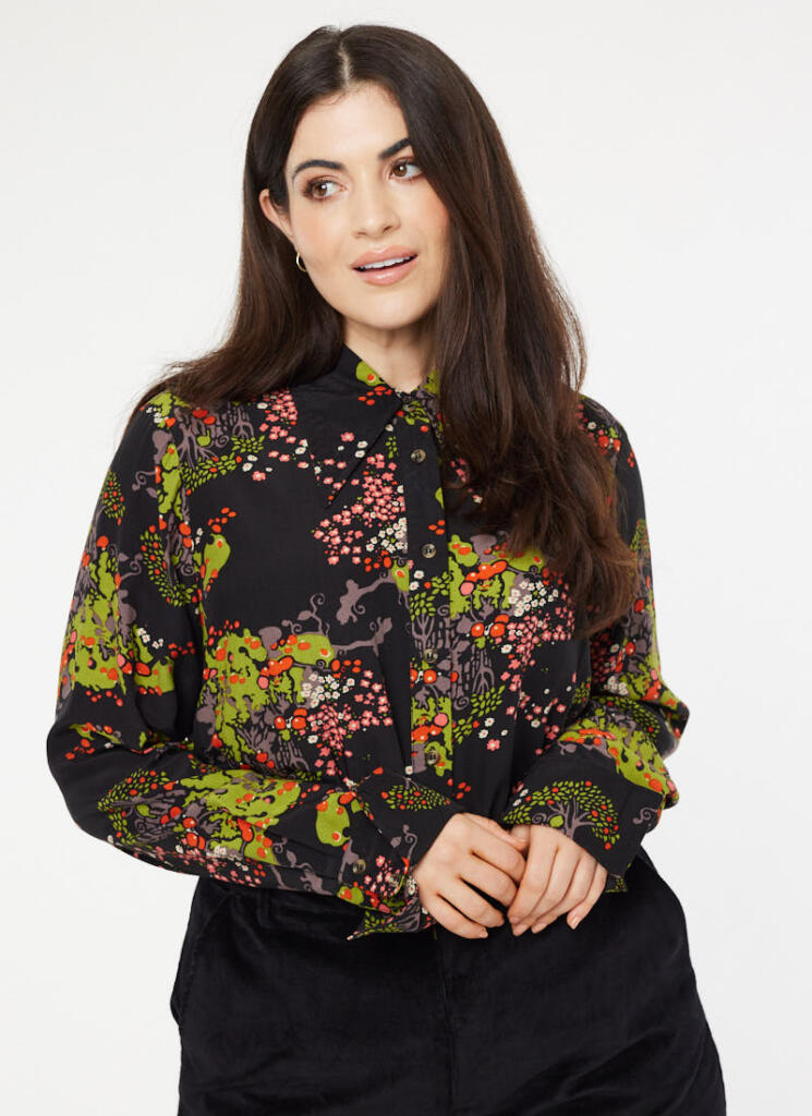 Joanie Clothing Velma Forest Print Dagger Collar Blouse | Rather Saucy